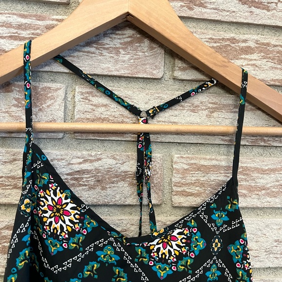 Hollister Flowy Patterned Tank Top - Picture 3 of 9